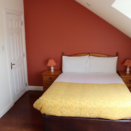 The Old Pier Guest Accommodation, Bed Only, No Breakfast Ballydavid Esterno foto